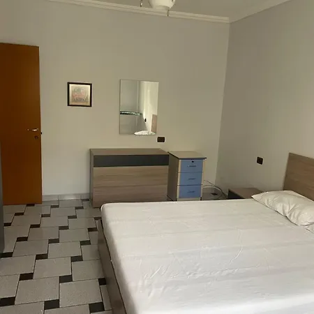 Apartamento Tirana Stay Apartment *